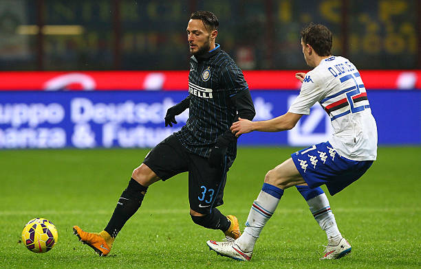 赛场中以完 赛场中以完